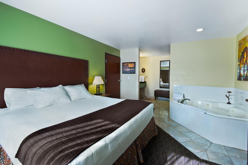 Oxford Suites Hermiston Exterior foto